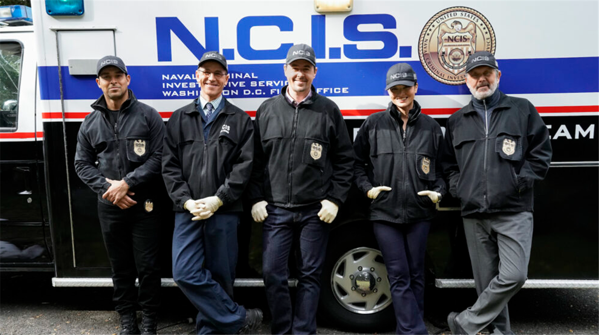 Will Gibbs Return? ‘NCIS’ Cast Answers Your Burning Questions Latest News
